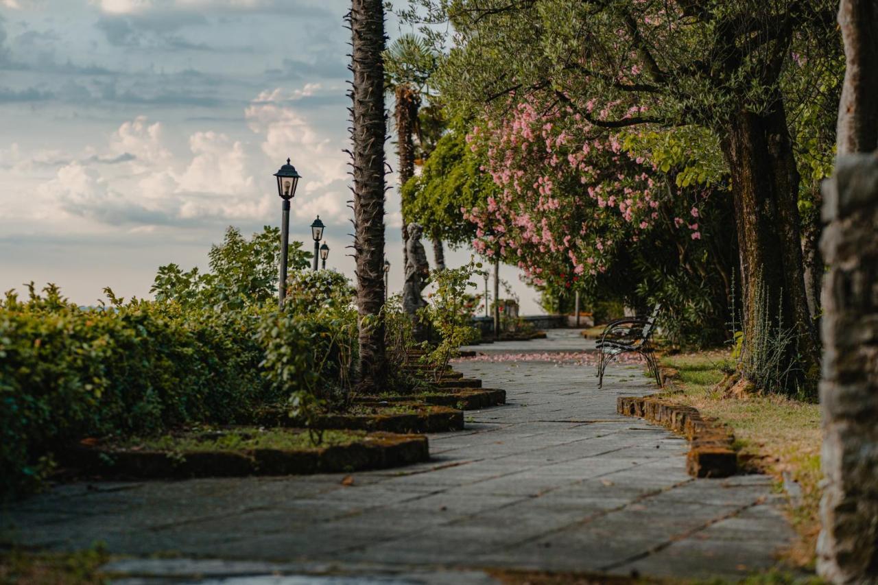 Villa Mimosa Au Lac - Estella Hotels Italia Тосколано-Мадерно Экстерьер фото