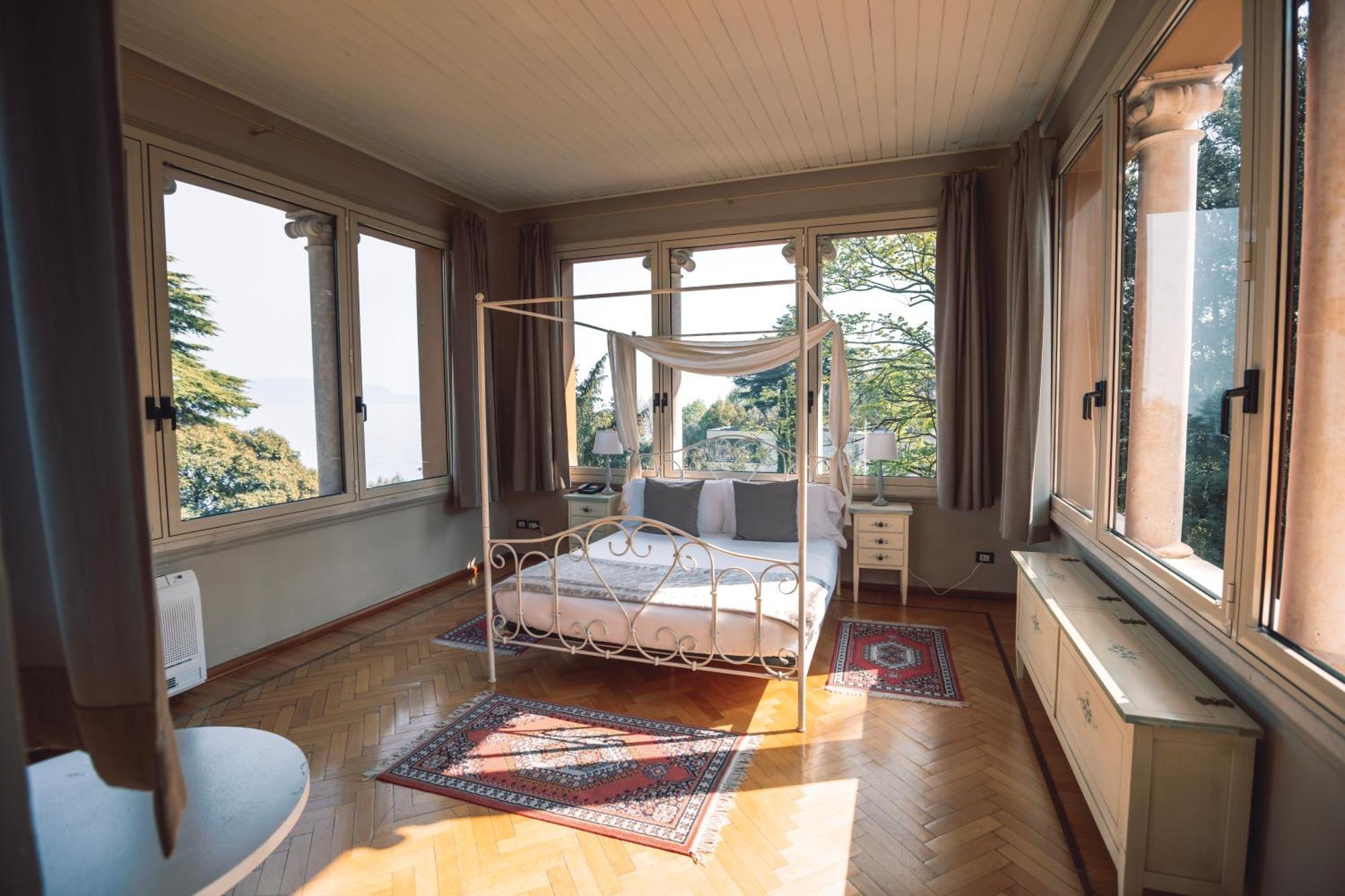 Villa Mimosa Au Lac - Estella Hotels Italia Тосколано-Мадерно Экстерьер фото